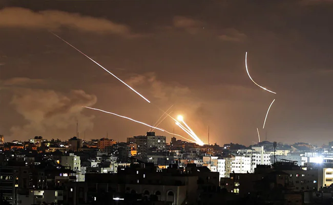 Day after Israel killed 21 Muslim prayers: Hamas Fired 130 Rockets At Israel, Raid Sirens In Tel Aviv