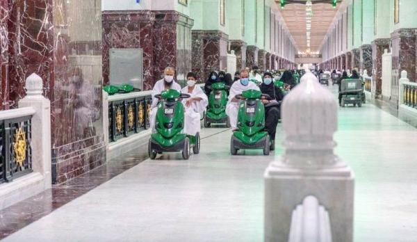 Grand Mosque opens 4 new entrances; allocates 8,000 vehicles for pilgrims
