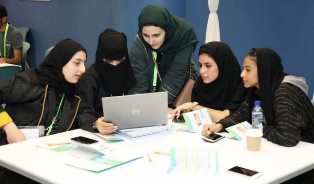 Saudi women to examine their role in society