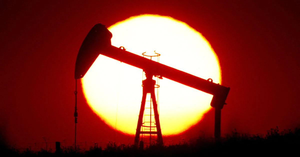 Oil rises 2% on U.S. crude drawdown, weaker dollar