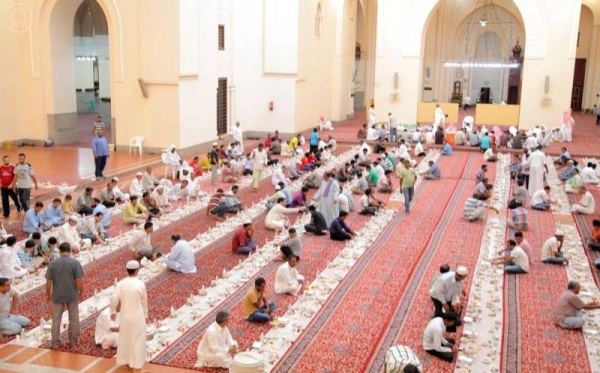 Islamic Affairs ministry prohibits iftar donation collections in mosques