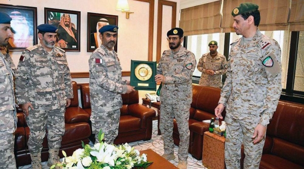 Lt, Gen. Al-Azaima, Brig. Gen. Al-Mannai exchange cordial talks, discuss key issues