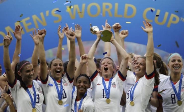 US Soccer equalizes pay in milestone with women, men