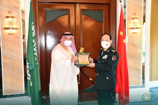 Saudi official discusses military cooperation with Chinese minister