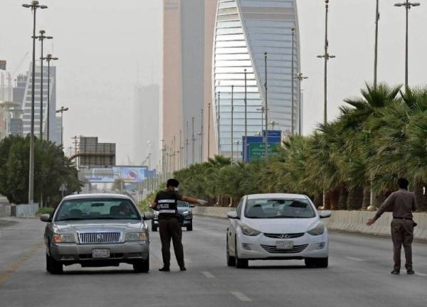Saudi Arabia arrests 15,910 illegals in a week