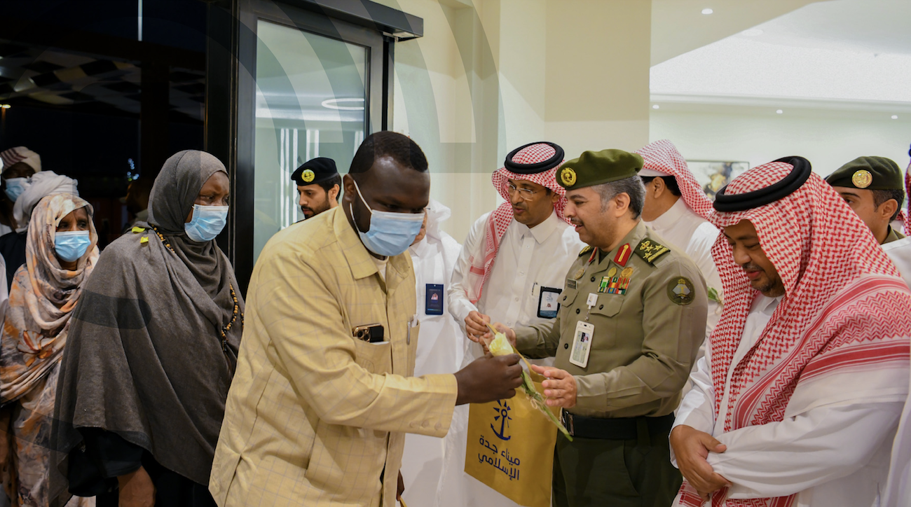 Jeddah Islamic Port receives first group of Hajj pilgrims