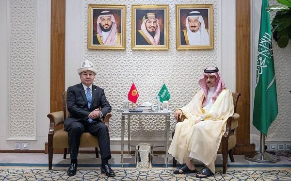 King Salman receives written message from Kyrgyzstan president