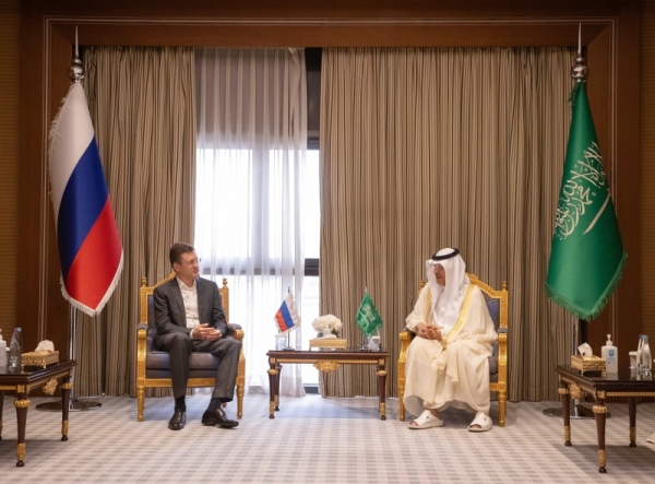 Prince Abdulaziz, Novak discuss work of Saudi-Russian Joint Committee