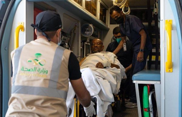 MoH transports nine hospitalized pilgrims from Madinah to Makkah