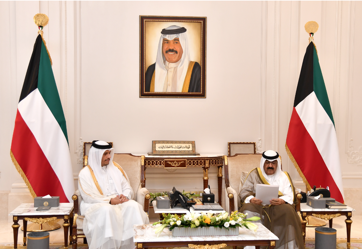 Kuwaiti emir receives letter from Qatari counterpart