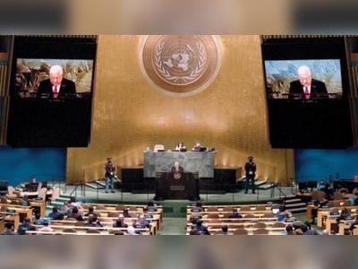 Abbas Delivers Palestine's Official Request for Full UN Membership to Sec-Gen