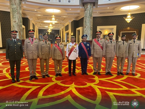 Malaysia King decorates Lt. Gen. Al-Ruwaili with ‘Courageous Commander’ Order