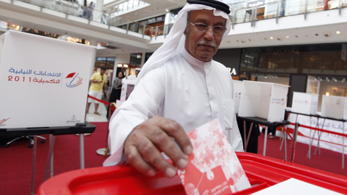 Bahrain votes in parliamentary elections