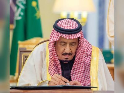 Saudi leaders, Chinese President Xi sign several deals in Riyadh