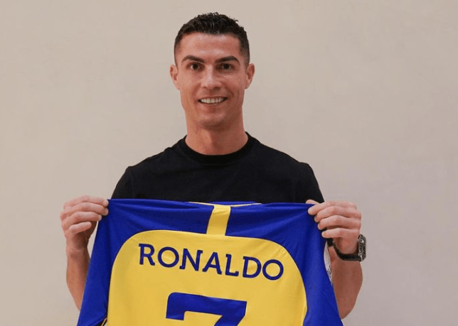 Cristiano Ronaldo announces transfer move as former Man Utd striker signs deal