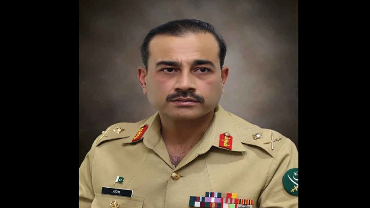 Pakistan’s army chief visits Saudi Arabia amid economic crisis