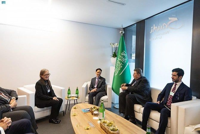 Saudi foreign minister meets Tunisia’s prime minister at WEF 2023 in Davos
