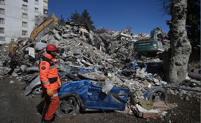 Turkey Ends Earthquake Rescue Efforts Except In 2 Hardest Hit Provinces