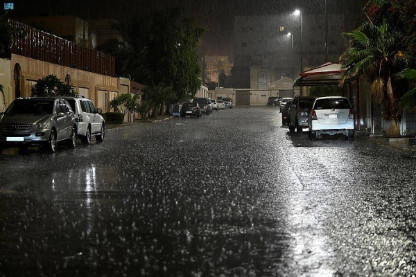 Civil Defense calls to be careful from weather fluctuations in most Saudi Arabia's regions