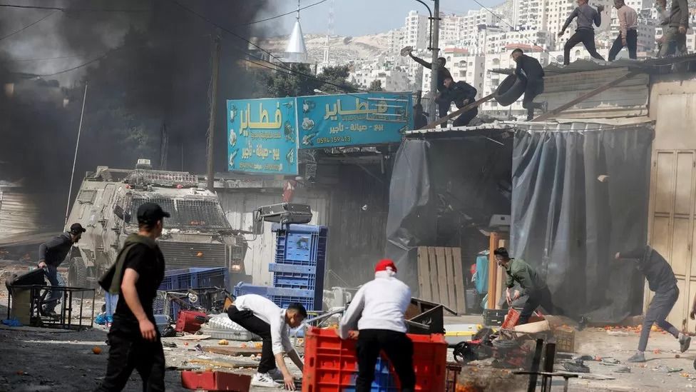 Eleven Palestinians killed during Israeli raid in Nablus