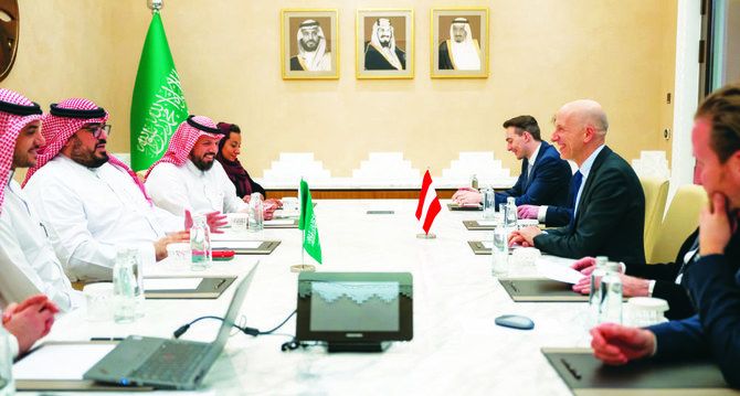Economy minister meets Austrian counterpart in Riyadh