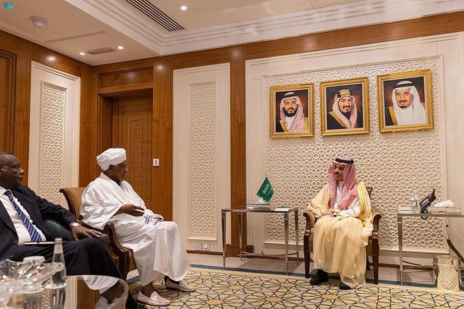Saudi foreign minister reiterates call for de-escalation during meeting with Sudan envoy