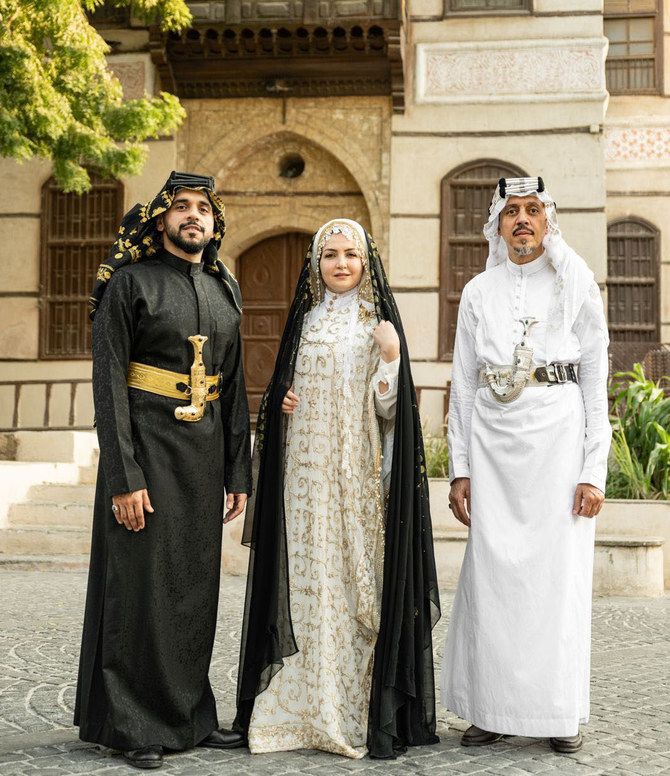 Saudi fashion designer adds a modern touch to traditional dresses