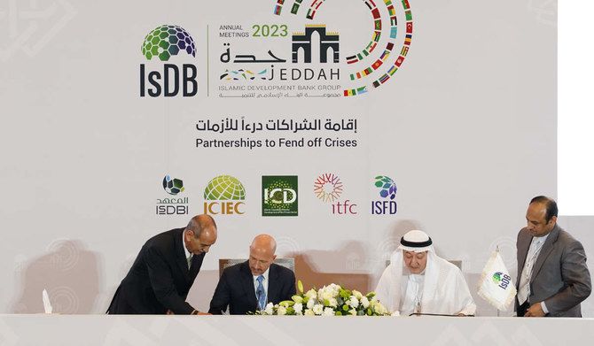 IsDB agrees 7 deals to fund water, food projects in Afghanistan
