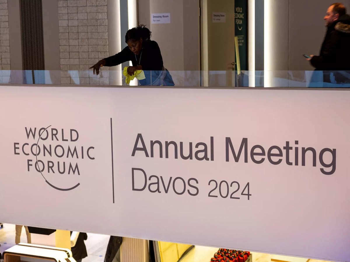 WEF Survey Predicts Weakening Global Economy in 2024 - Saudi Press