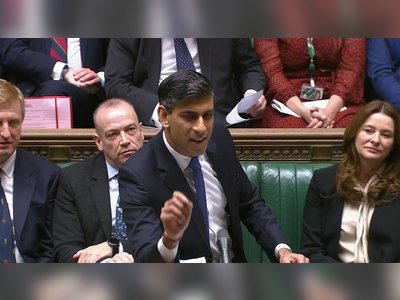 The UK Parliament has endorsed Prime Minister Rishi Sunak's contentious plan to send asylum seekers to Rwanda despite internal party opposition and external concerns of legal violations. With a vote of 320 to 276, Sunak avoided a significant rebellion within his Conservative party, who the previous day contested amendments aimed at strengthening the bill