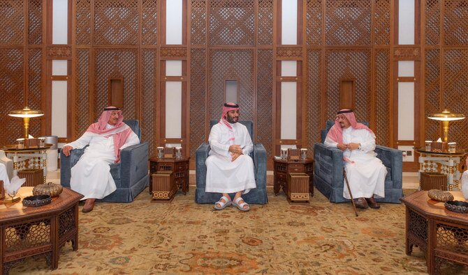 נסיך הכתר הסעודי עורך פגישה של מושלים, ומביע הערכה על מסירותם ועל תרומתם לפיתוח