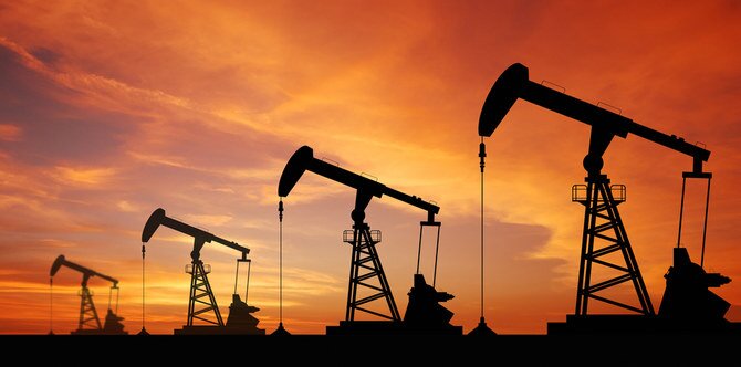 ارتفاع أسعار النفط: بيانات المخزونات، مؤشرات الاحتياطي الفيدرالي، والمخاطر الجيوسياسية تدفع السوق