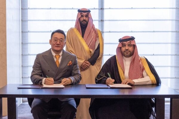 ועדת הסרטים הסעודית וקבוצת הסרטים בונה חתמו על הסכם ההסכמה לחיזוק שיתוף פעולה קולנועי וקשרים תרבותיים בין סעודיה לסין