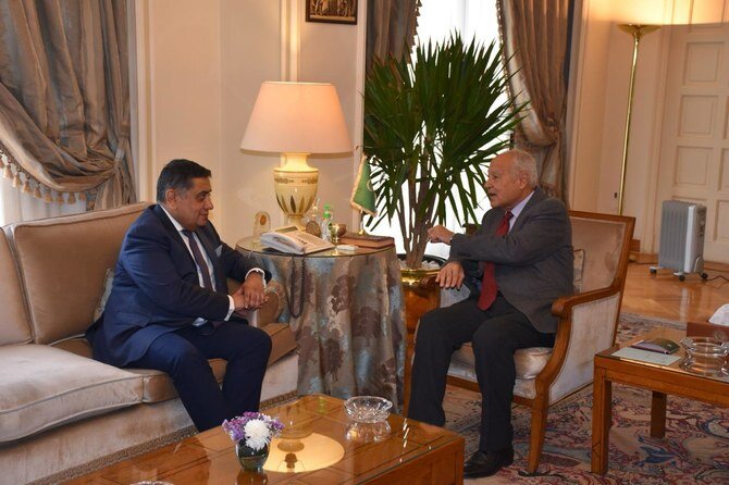 عرب لیگ کے سیکرٹری جنرل اور برطانوی وزیر نے غزہ بحران، اقوام متحدہ کی جنگ بندی اور انسانی امداد کے لیے کال پر تبادلہ خیال کیا
