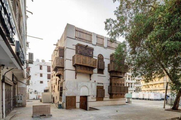 Saudi Crown Prince Funds SR50 Million Restoration of Historic Jeddah Buildings