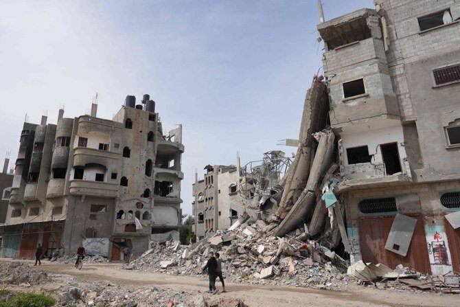 गाजा में इजरायली हवाई हमलेः दर्जनों फिलिस्तीनी मारे गए, हजारों विस्थापित और भुखमरी के खतरे में