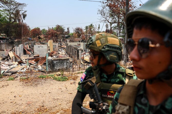 آسيان تعرب عن قلقها من تصاعد العنف في مركز التجارة الرئيسي في ميانمار، مياوادي