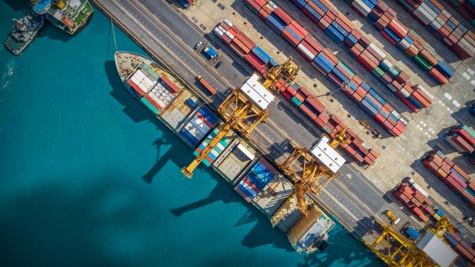 خلیجی ممالک: صنعتی ترقی کے لئے سپلائی چین کی لچک کو یقینی بنانا - اولیور ویمن رپورٹ