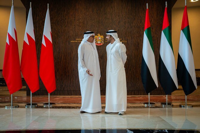 UAE and Bahrain Foreign Ministers Discuss Strengthening Ties and Regional Cooperation
