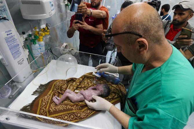 غزہ میں مردہ ماں سے پیدا ہونے والا بچہ چند دنوں بعد فوت ہوگیا