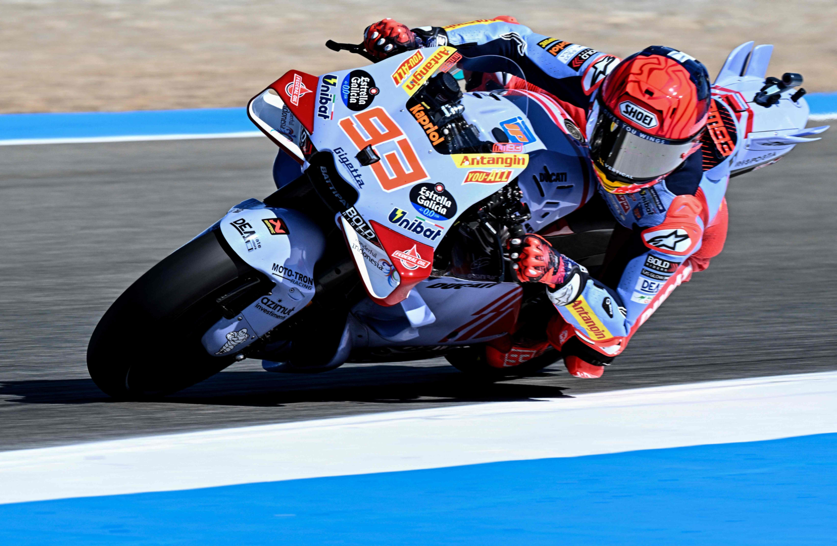 מרקז מוביל את החבורה במירוץ MotoGP של ספרד