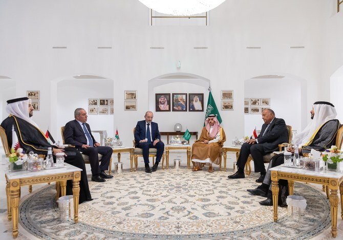 Six Arab Ministers Call for End to Gaza Conflict, Ceasefire, and Humanitarian Aid Access