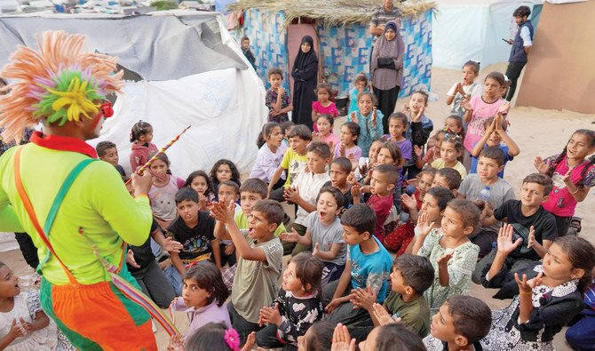 Puppet Maker Mahdi Karira Brings Joy to Displaced Children in War-Torn Gaza with Tin Can Marionettes