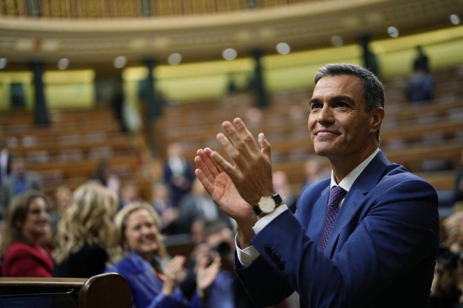 Spain's Prime Minister Pedro Sanchez Decides to Stay in Office Amid Corruption Investigation