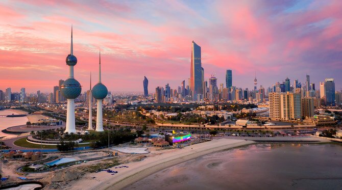 Kuwait and UAE Non-oil Sectors Show Mixed Growth in April: Kuwait PMI Dips, UAE PMI Remains Robust