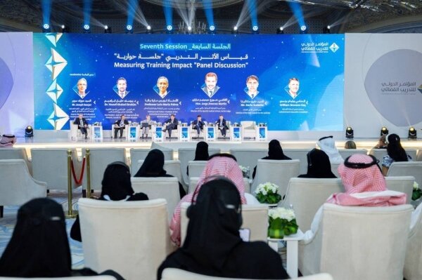 سعودی کانفرنس: ڈیجیٹل دور میں عدالتی تربیت کا مستقبل