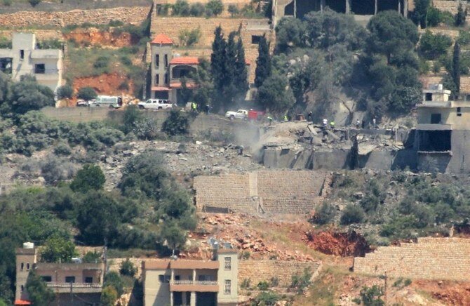 اشتباكات إسرائيل وحزب الله: أكثر من 20 غارة جوية على لبنان، مقتل وجرح، حزب الله يرد بصواريخ موجهة
