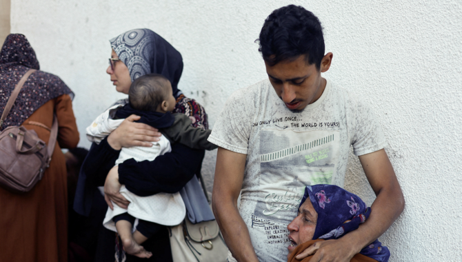 Kinondena ng Al-Azhar at ng Arabong Parliamento ang Pag-aari ng Israel sa Rafah Crossing bilang isang Krimen sa Digmaan at Humanitarian na Krisis