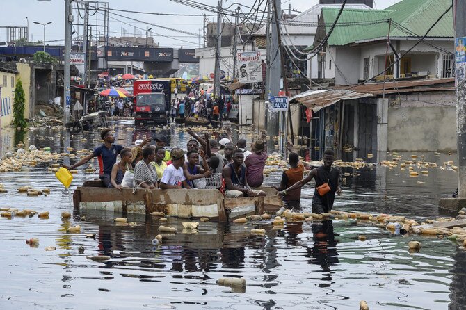 डीआर कांगो: गंभीर बाढ़ से आधे मिलियन लोग प्रभावित, संयुक्त राष्ट्र डब्ल्यूएफपी ने मानवीय संकट और रोग प्रकोप की चेतावनी दी