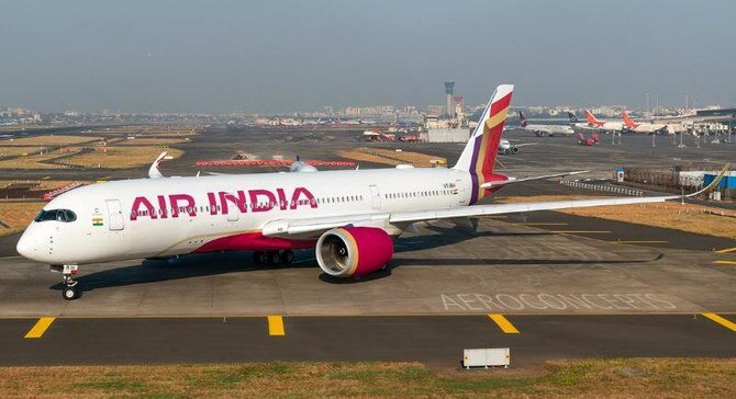 एव्हीलीज ने वैश्विक विस्तार और बेड़े के आधुनिकीकरण को सुदृढ़ करते हुए एयर इंडिया एक्सप्रेस को छह ईंधन-कुशल बोइंग 737-8 जेट विमानों में से पहले दो विमानों की आपूर्ति की